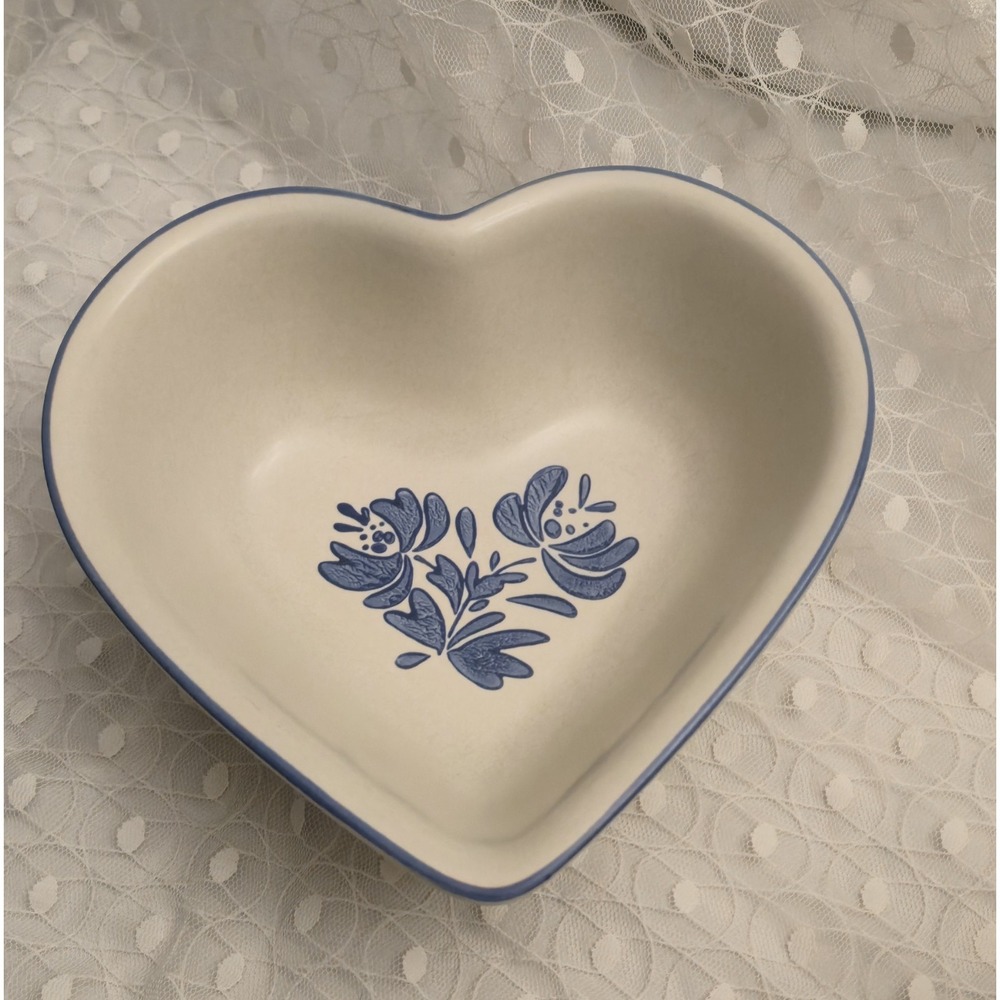 Pfaltzgraff Stoneware Yorktowne Heart Shaped Serving Bowl 8.5" VINTAGE EUC